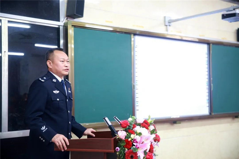 四川警察学院招生就业处处长蒲朝晖致辞